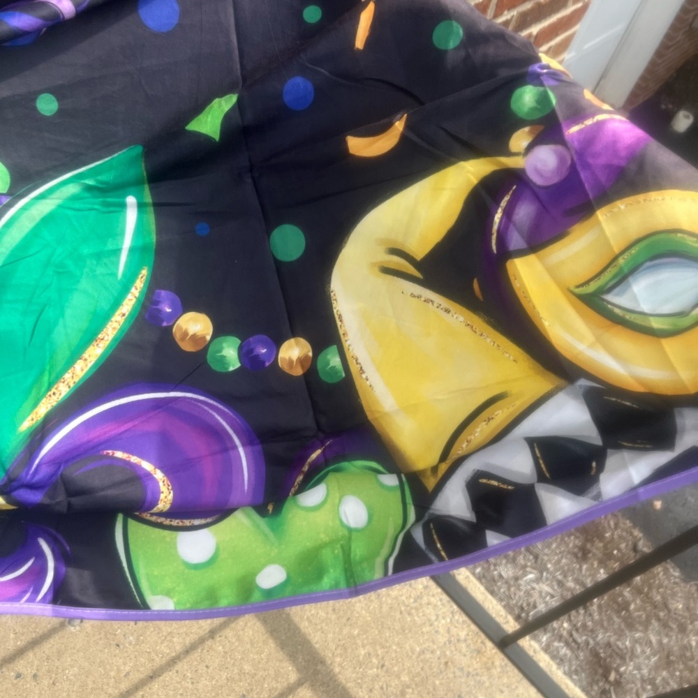 Mardi Gras Christmas Tree Skirt - Picture 11 of 16